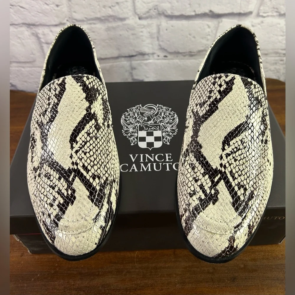 Vince Camuto Jendeya Seashell Multi Tucson Snakeskin Pattern Flats